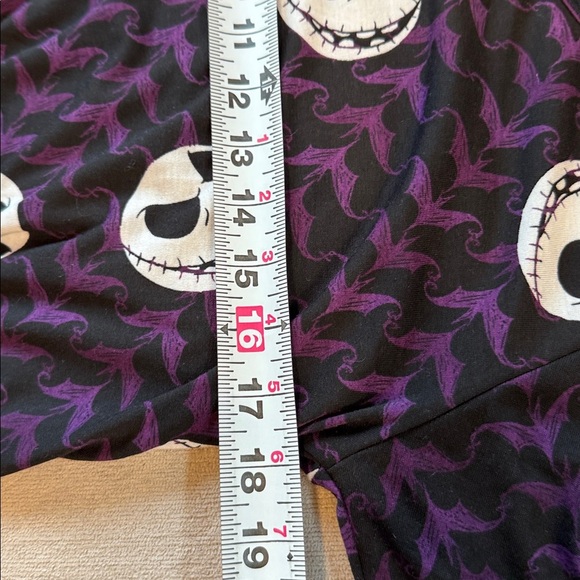 NWT LuLaRoe Disney Small Perfect T NBC Nightmare Before Christmas Halloween - Picture 6 of 8